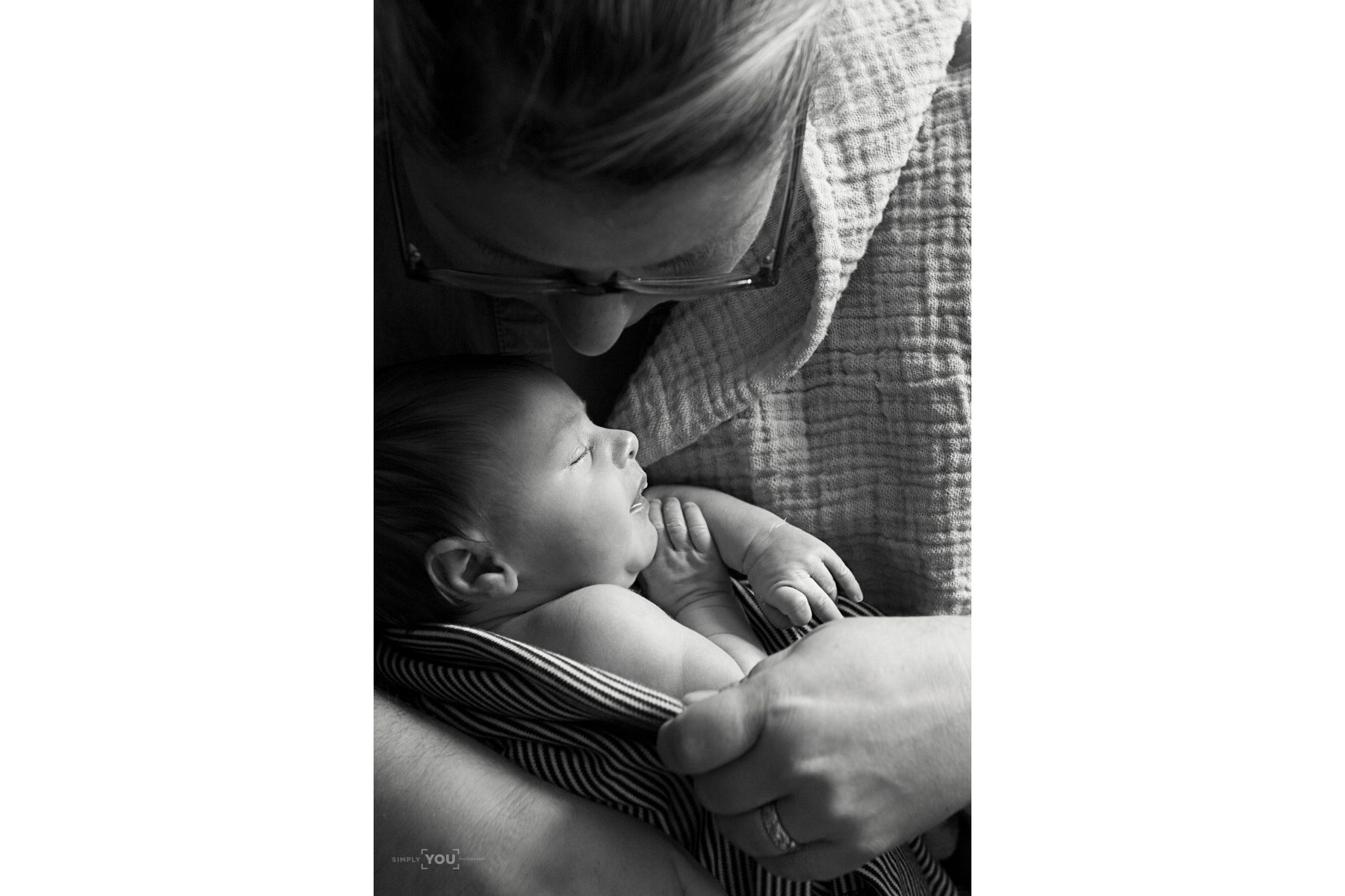 Gianna, 11-tägiges Baby – die Fotografien wurden bei ihr zu Hause gemacht